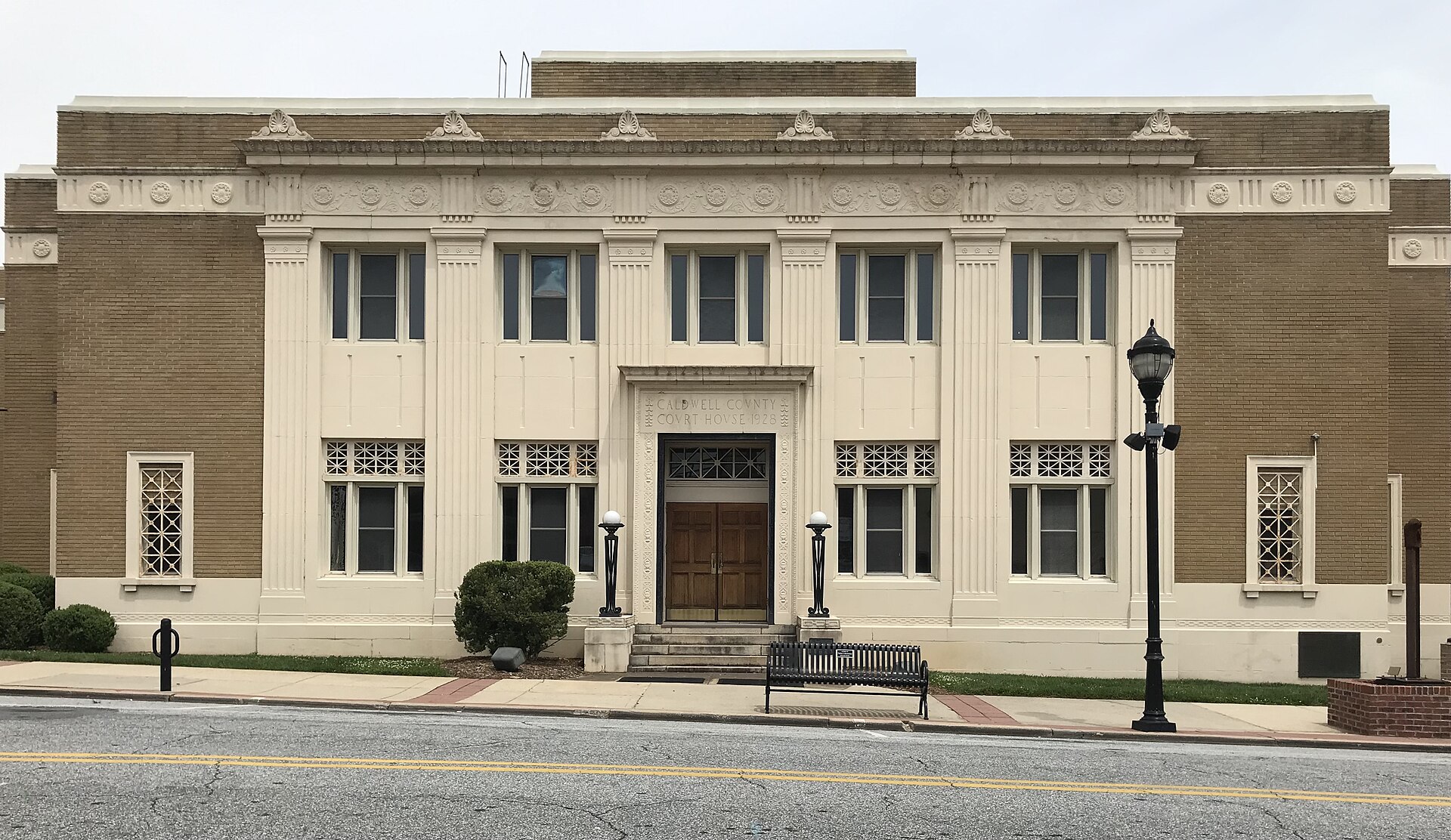 Courthouse — Caldwell County