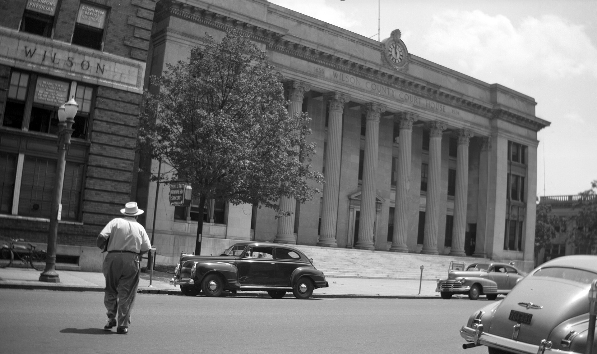 Courthouse — Wilson County